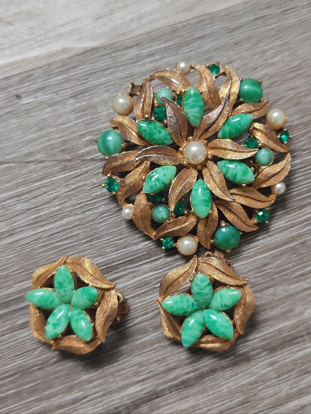 Vintage Jade Peking Glass Brooch And Matching Earrings - Picture 5 of 8